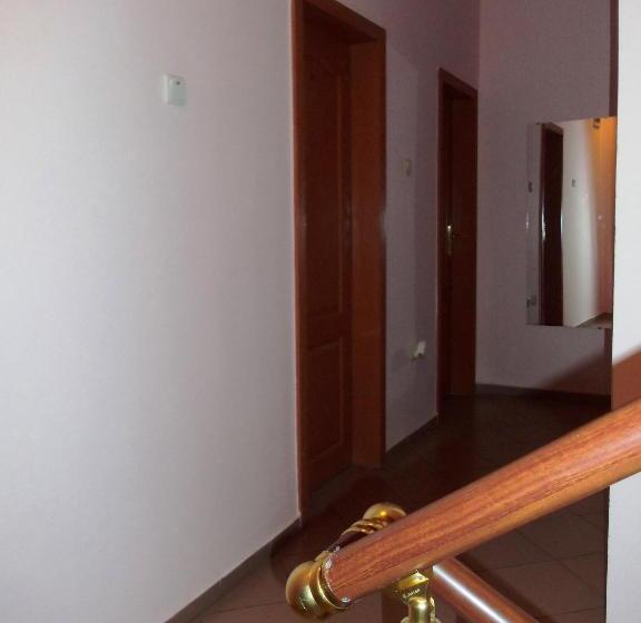 غرفة قياسية مزوَّدة بشُرفة, Arkadia Guest House