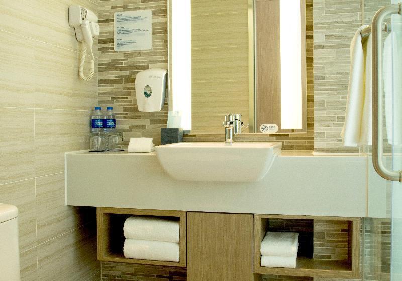 Номер Стандарт, Holiday Inn Express Anshan Downtown, An Ihg