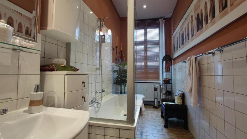 Standard Einzelzimmer Geteiltes Bad, Boutique Hotel Mittendrin Berlin
