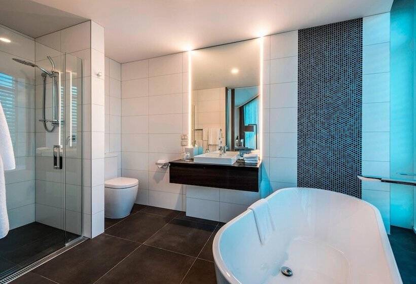전망 스탠다드 룸 더블 침대, Four Points By Sheraton Auckland