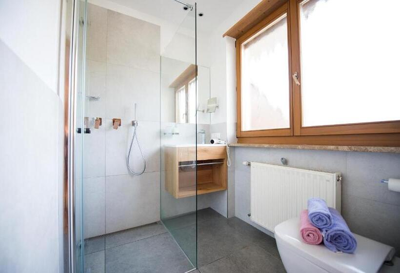 Quarto Estandar Individual, Kranebitt B&b