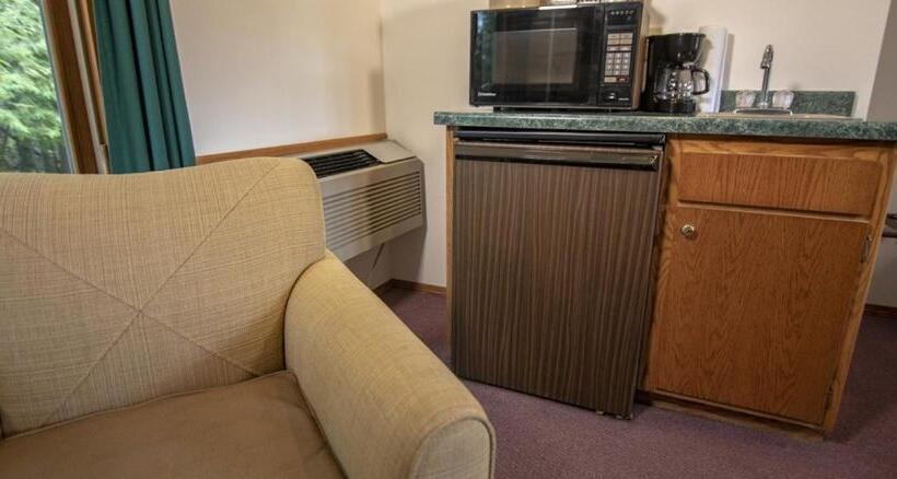디럭스 룸, Ridges Inn & Suites