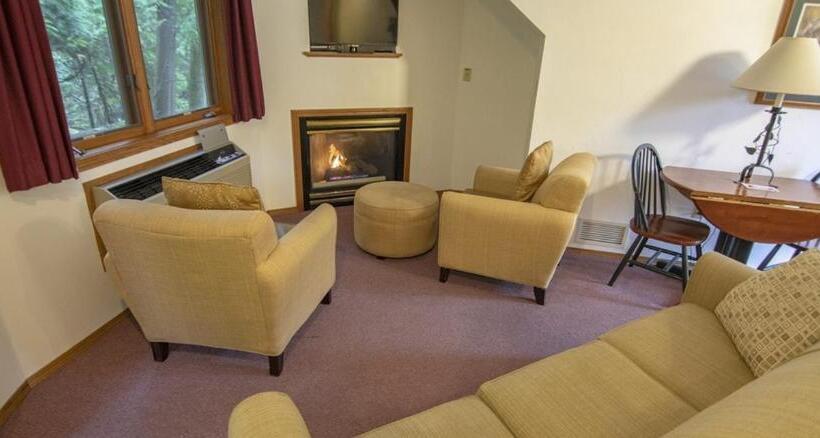 스탠다드 스튜디오 킹침대, Ridges Inn & Suites