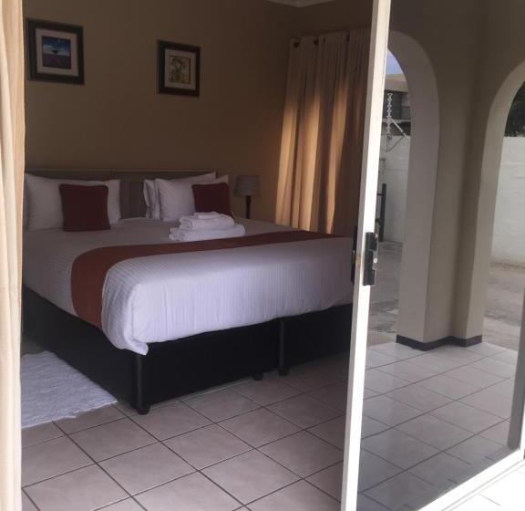 سوییت اجرایی, Bridgeville Guest House Ltd