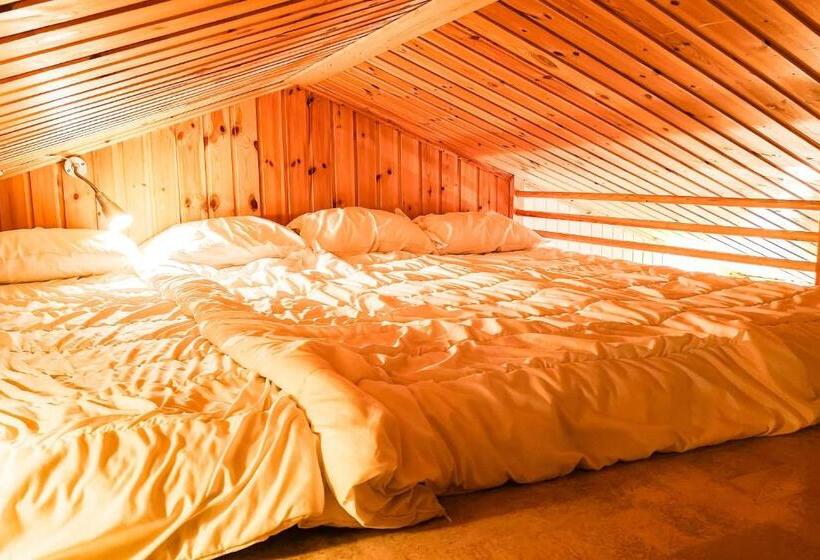 Дом 2 Спальни, årjäng Camping & Stugor Sommarvik