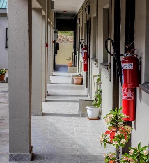 سوییت لوکس, River View Villa Self Catering