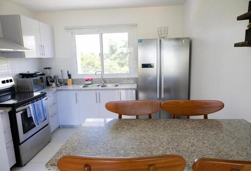 آپارتمان 1 خوابه با بالکن, Ka  Romana Residences