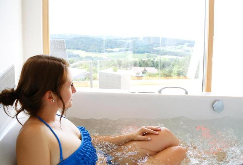 Люкс с гидромассажем, Thula Wellnesshotel Bayerischer Wald