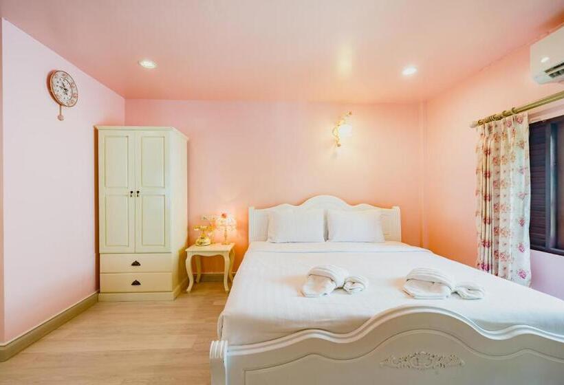 디럭스 룸 킹사이즈 침대, Sakarin Valley Resort