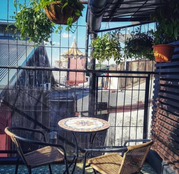 Quarto Deluxe, Treehouse Hostel