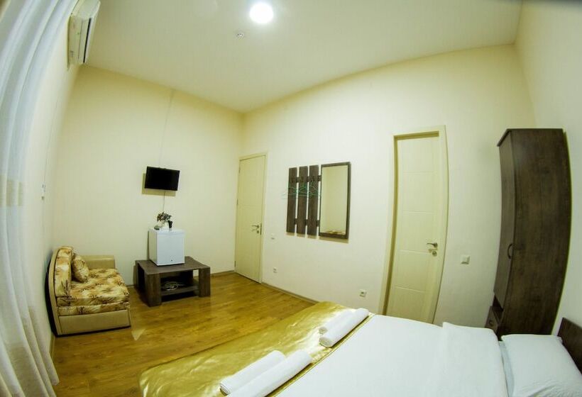 غرفة عائلية, Wald Hotel Lagodekhi