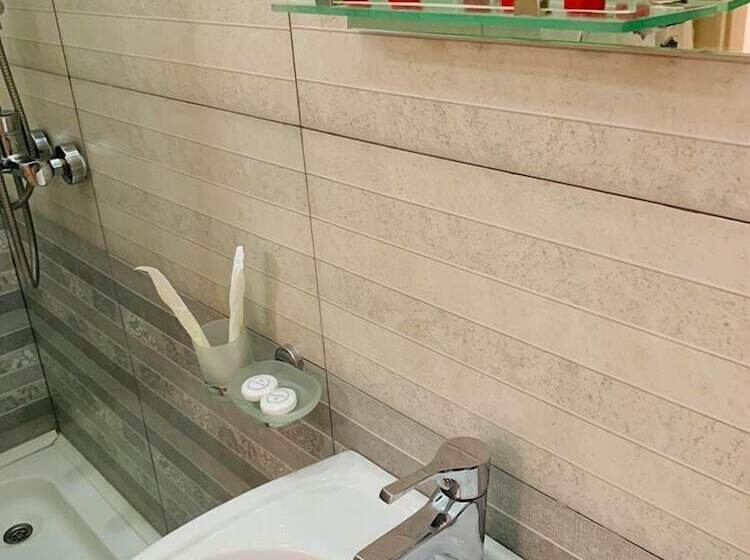 غرفة إقتصادية ثلاثية, Wald Hotel Lagodekhi