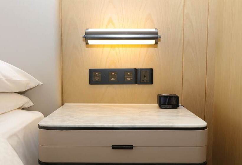 Номер Стандарт 2 Двуспальные Кровати, Four Points By Sheraton Changsha, Meixi Lake
