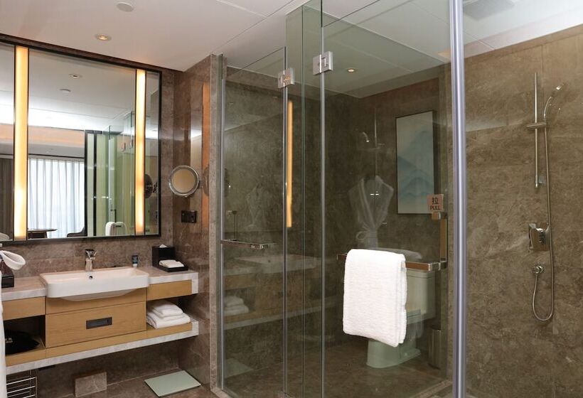 Студия Стандарт Двуспальная Кровать, Four Points By Sheraton Changsha, Meixi Lake