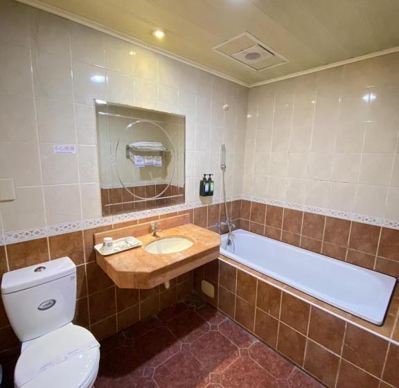 اتاق استاندارد سه نفره, I Live Motel