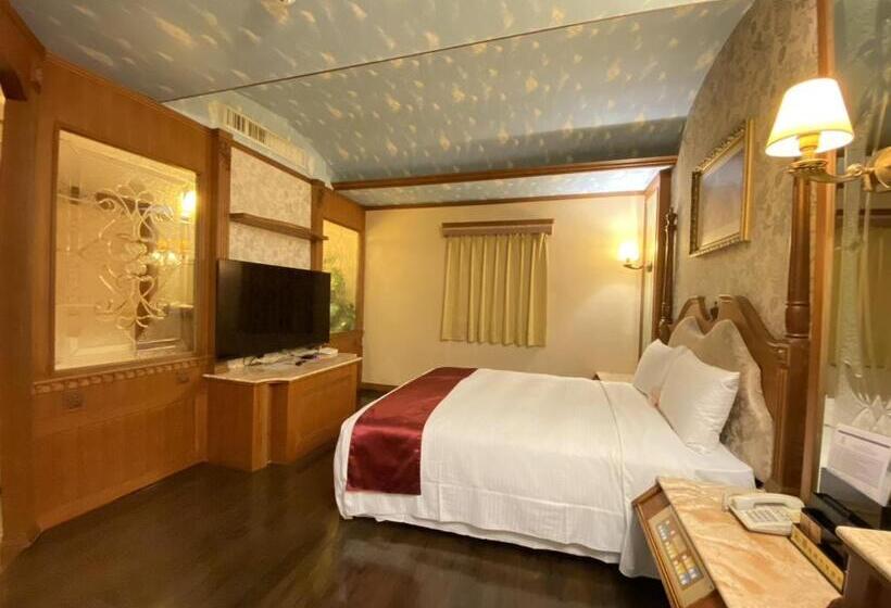 اتاق لوکس چهار تخته, I Live Motel
