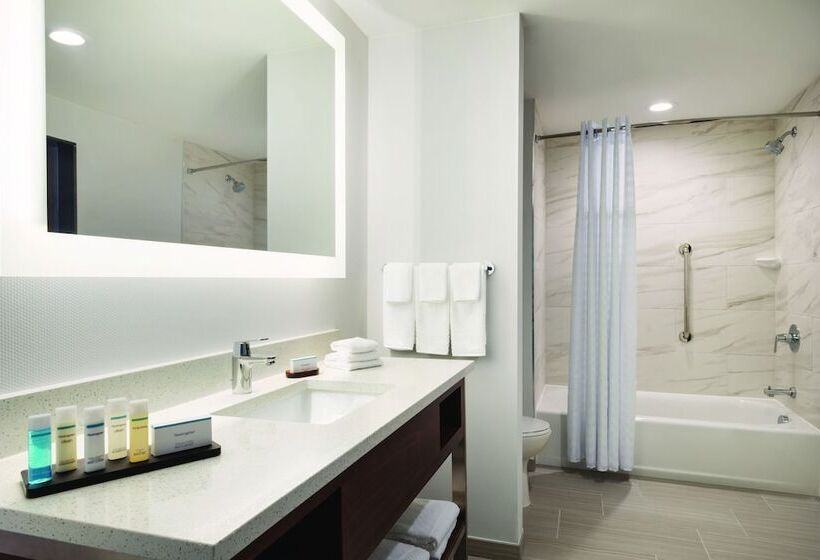Люкс, Embassy Suites By Hilton Noblesville Indianapolis Convention Center