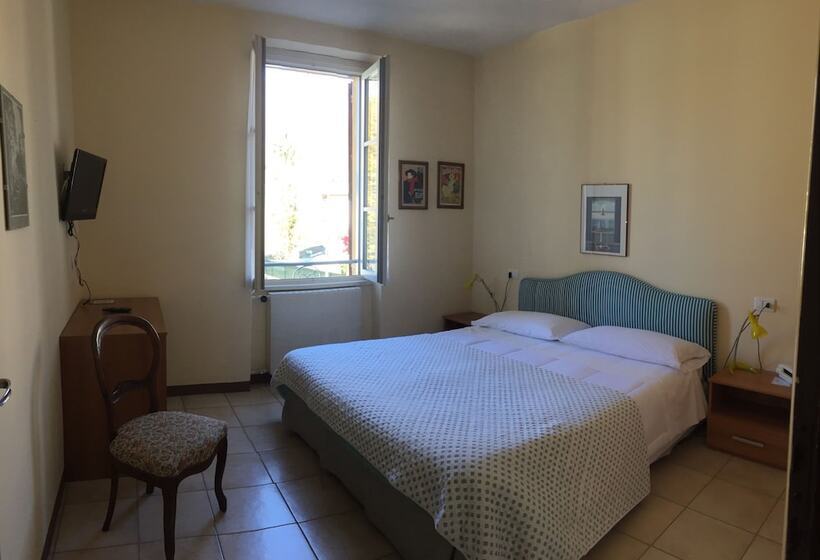 Семейный Номер, Albergo Maggio