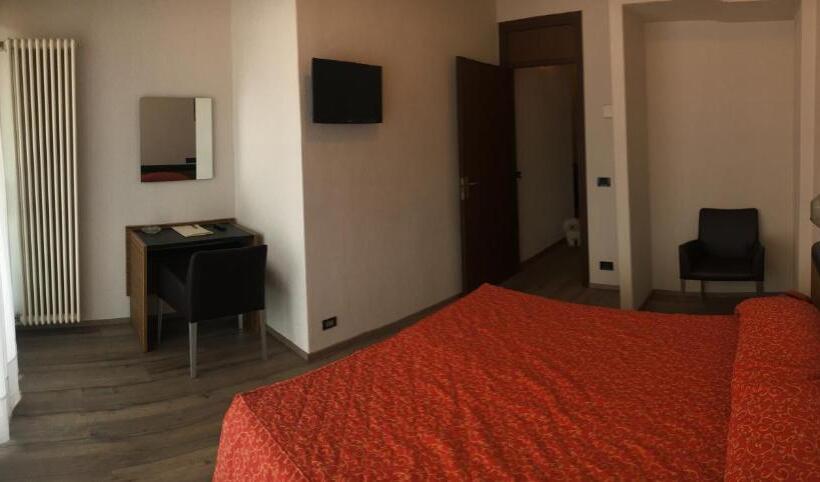 Четырехместный Номер Стандарт, Albergo Valle D Oro