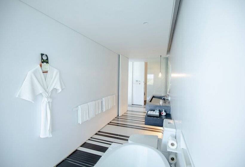 سوییت با استخر, Veranda Pool Suite