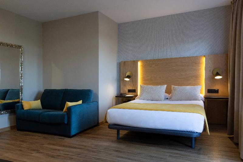 Номер Deluxe, Bandara Syariah