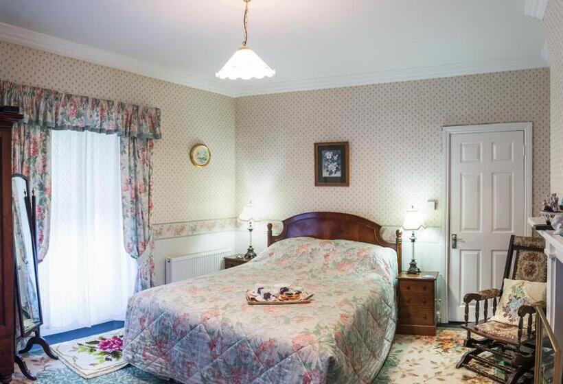 Номер Стандарт, Moate Lodge