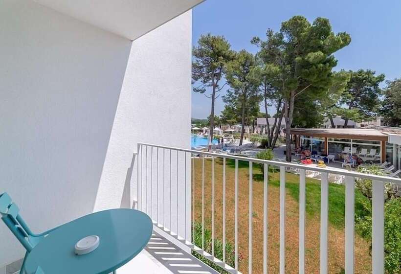 اتاق خانوادگی, Amadria Park Beach Hotel Jure