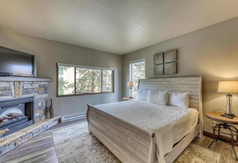 Дом 2 Спальни, Mountainwood 303