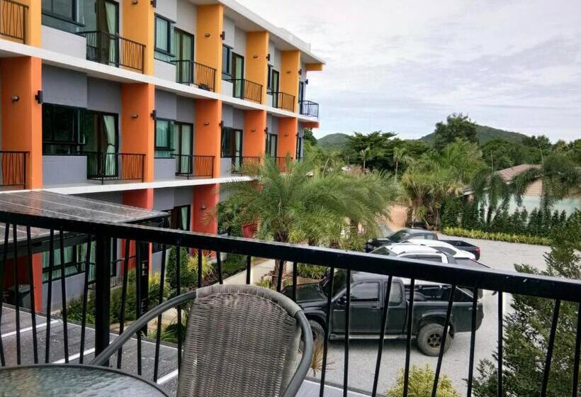Семейный Номер, Sor Kor Sor Resort