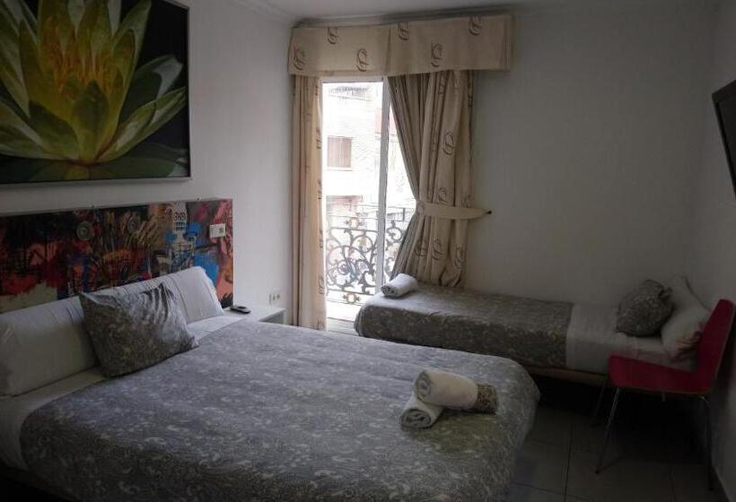 اتاق لوکس, Lagunillas St
