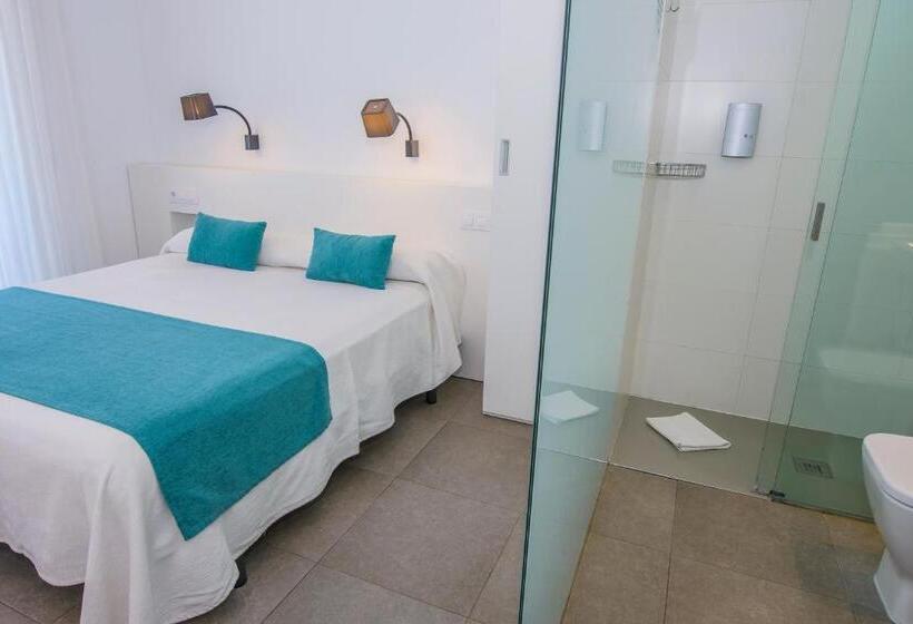 غرفة قياسية مزوَّدة بشُرفة, Hostal La Isla