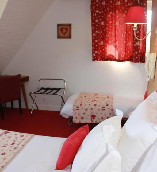 اتاق استاندارد سه نفره, Hôtel Les Charmilles