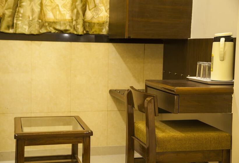 四人高级间, City Guest House   Dadar