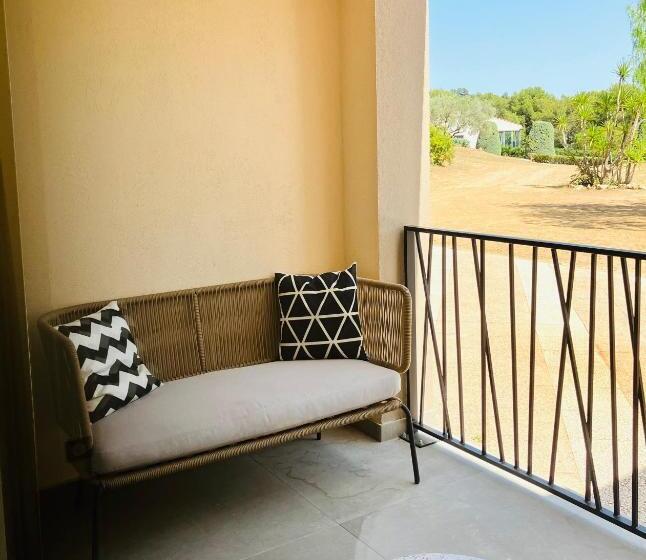 Семейный Номер Superior, Domaine Des Gueules Cassees