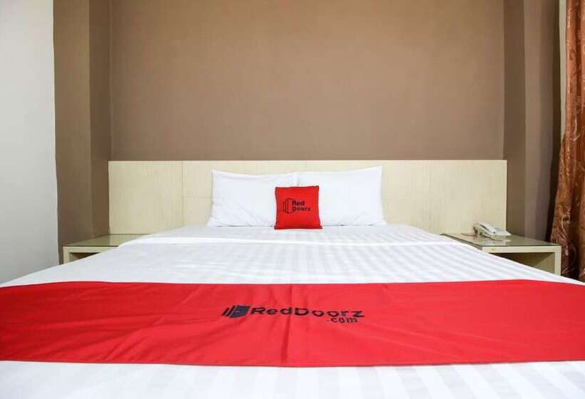 Номер Economy, Reddoorz Near Stadion Manahan Solo