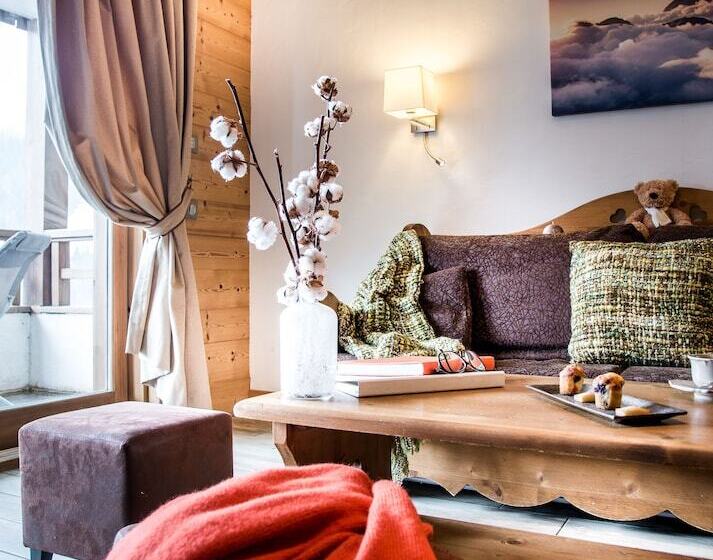5 Bedroom Apartment, Residence  Les Grandes Alpes