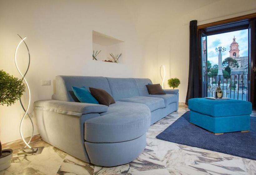 غرفة قياسية رباعية مزودة بشُرفة, Le Suites Del Duomo House