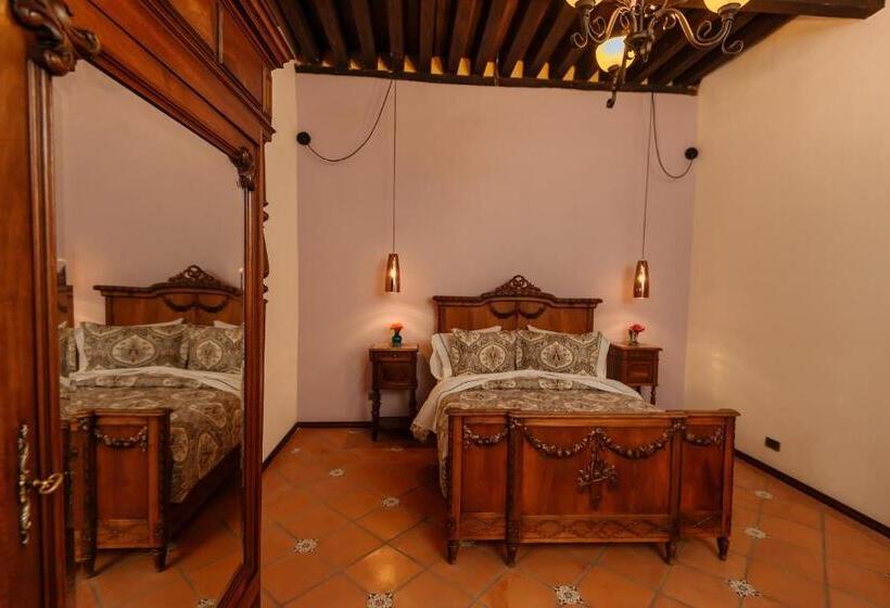 سوییت جونیور, Marques Del Angel