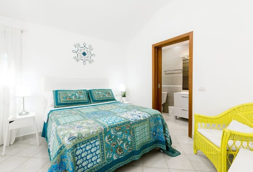 Люкс Повышенной Комфортности, Tropicana Suites Deluxe Beach Club & Pool