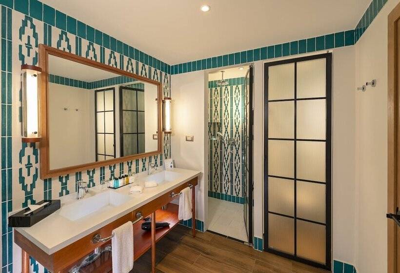 سوییت جونیور با چشم‌انداز استخر, Ocean El Faro Resort - All Inclusive