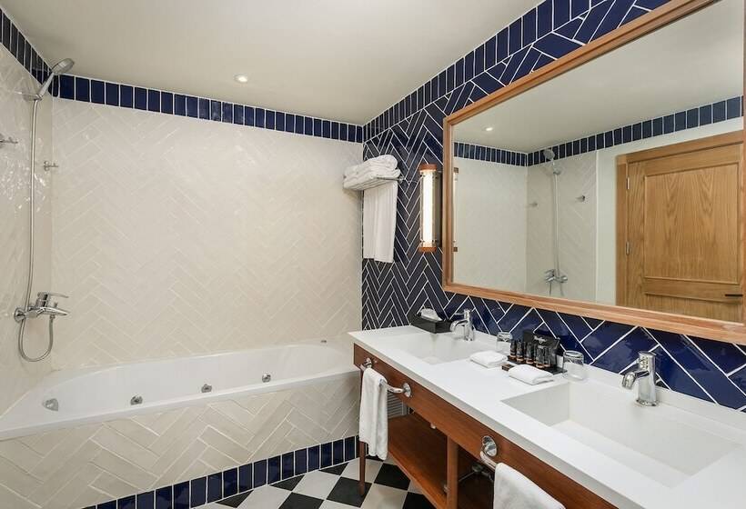 چشم‌انداز باغ سوئیت جونیور پرستیژ, Ocean El Faro Resort - All Inclusive