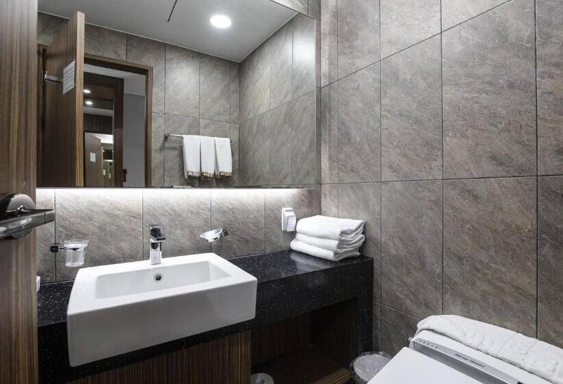 اتاق لوکس با تراس, Western Grace Hotel Incheon