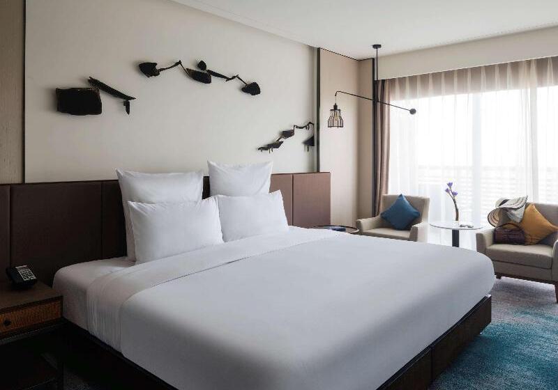 带大床的套房, Even Hotel Seattle Downtown   Lake Union, An Ihg