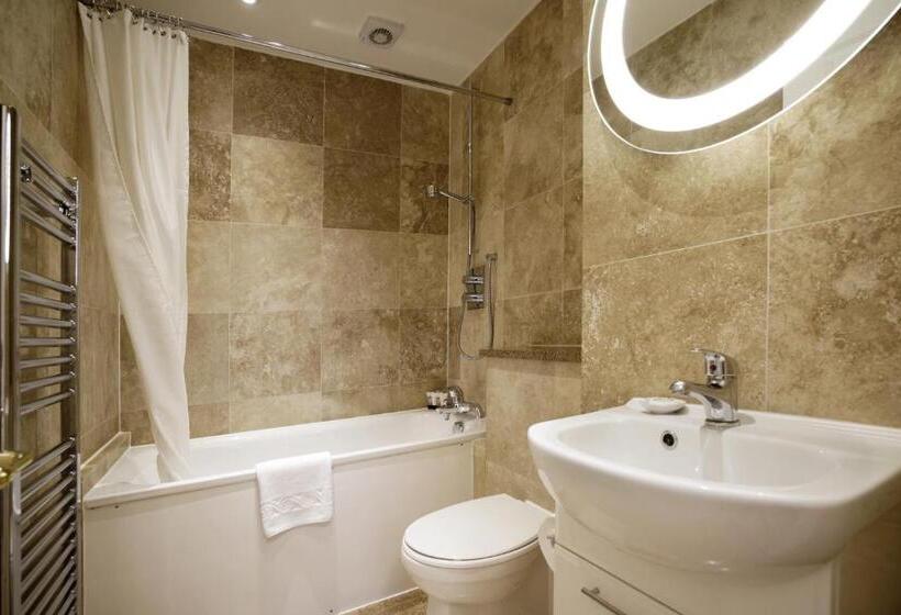 Апартаменты Deluxe 3 Спальни, Queensgate Court