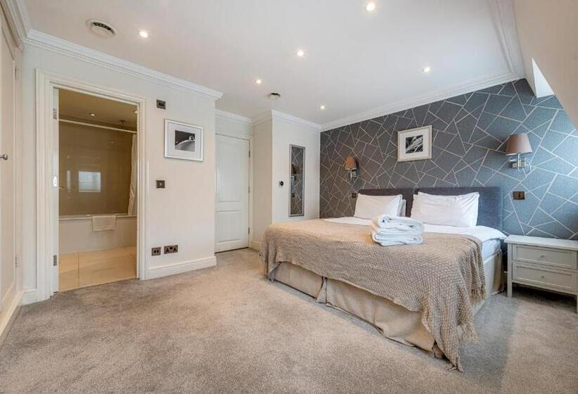 Апартаменты Superior 2 Спальни, Queensgate Court