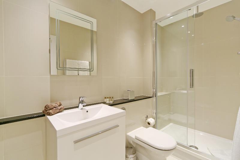 Апартаменты 3 Спальни, Queensgate Court