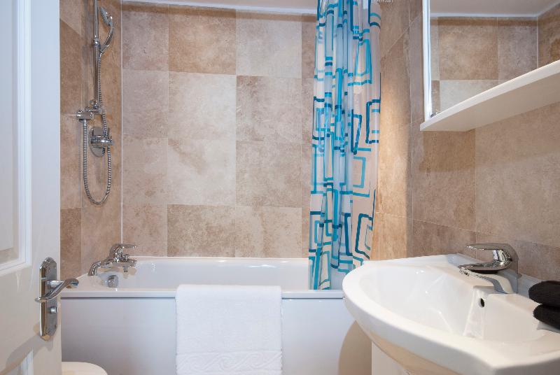 Апартаменты Deluxe 2 Спальни, Queensgate Court