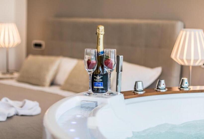 سوییت, 4 Star Suite Spa   Self Check In