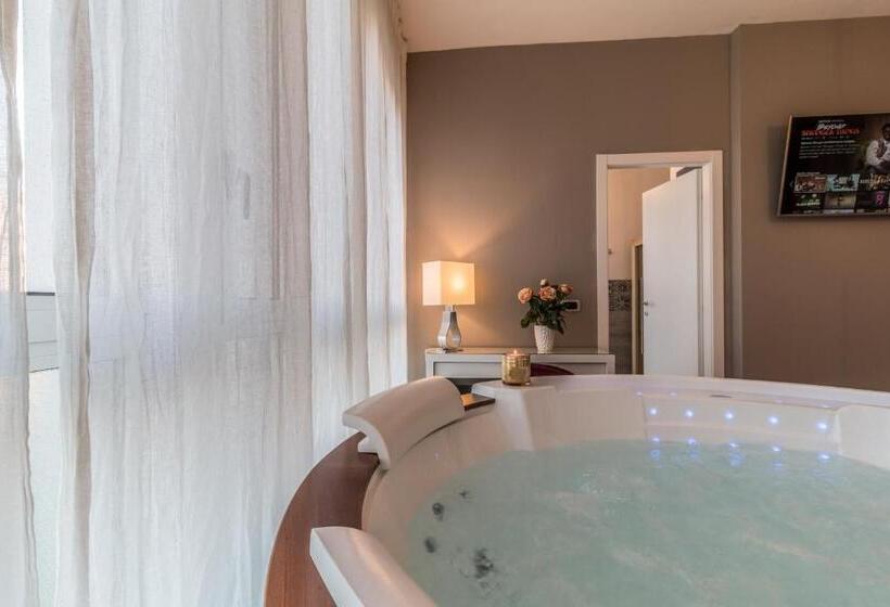 سوییت, 4 Star Suite Spa   Self Check In