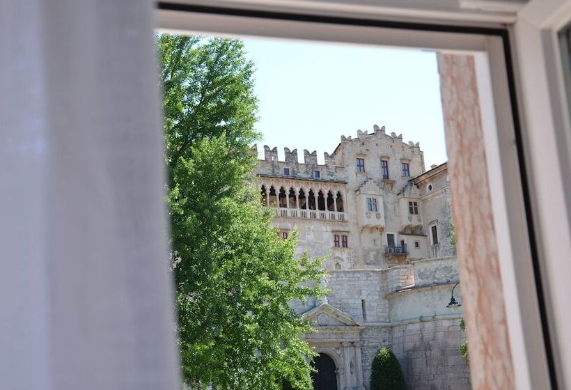 اتاق استاندارد سه نفره, B&b La Loggia Del Castello